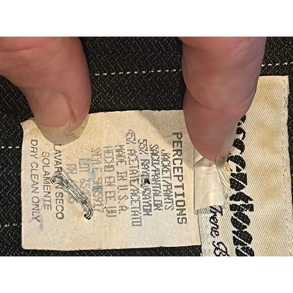 Perceptions by Irene B‎ Grey Pinstripe Blazer Size Unknown - Picture 5 of 5